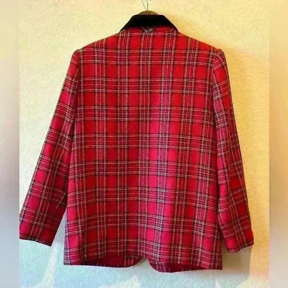 Vtg Sag Harbor‎ Blazer Women’s 8 Red/Black Tarton Plaid Wool Velvet Suit Jacket - Picture 2 of 9